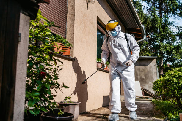 Best Wildlife Control Services  in Indnola, IA